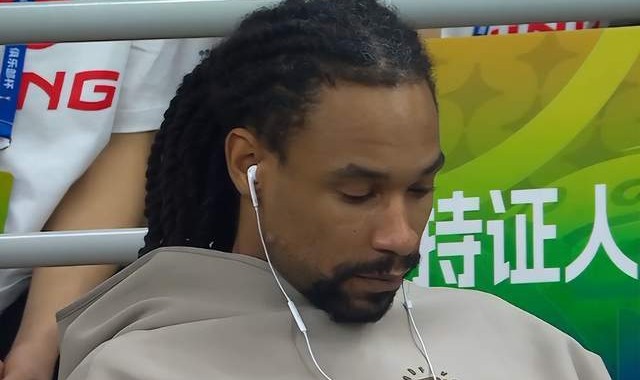 kaiyun-要更换外援吗？杜锋给出答案，广东在等一个人，萨林杰疑似被裁了
